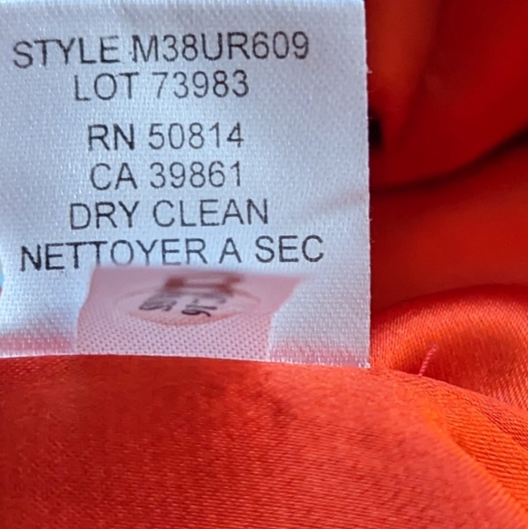 Tahari Red Cocktail Business Work Dress knee Length Sleeveless & Pockets size 8 - Picture 5 of 5